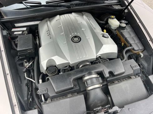 Used 2005 Cadillac XLR image 9