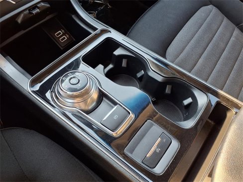 Used 2020 Ford Edge SE image 15