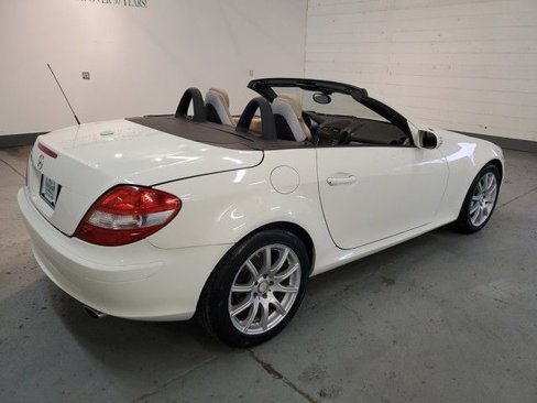 Used 2008 Mercedes-Benz SLK 350 image 6