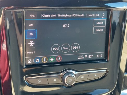 Used 2022 Chevrolet Traverse LS image 35