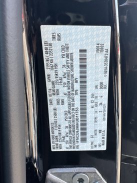 Used 2017 Ford Escape Titanium image 37