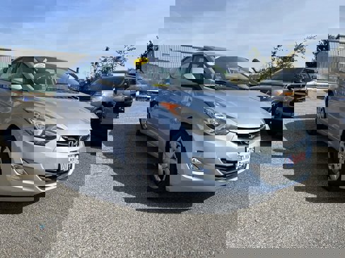 Used 2011 Hyundai Elantra Limited w/ Premium Pkg 5 image 3