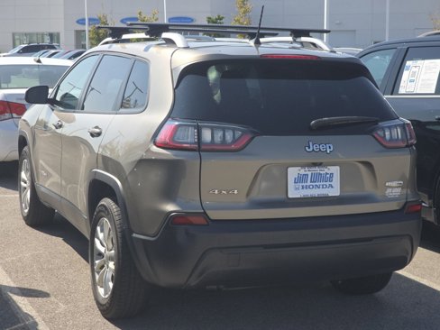 Used 2020 Jeep Cherokee Latitude w/ Cold Weather Group image 8