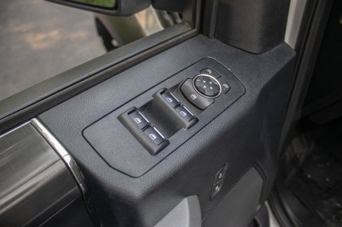Used 2019 Ford F150 Raptor w/ Equipment Group 801A Mid image 6