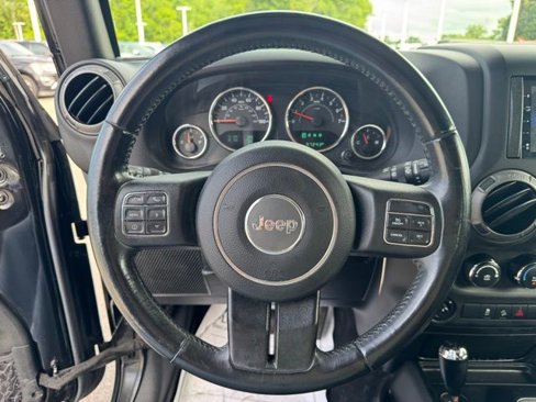Used 2017 Jeep Wrangler Unlimited Sport image 9