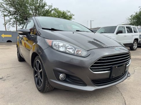 Used 2015 Ford Fiesta SE w/ Equipment Group 201A image 3