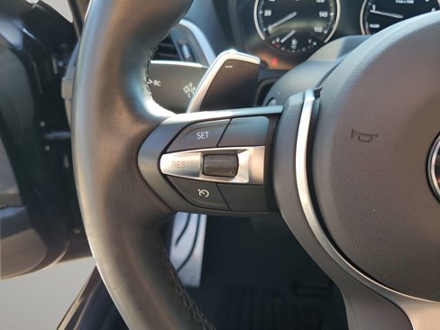 Used 2018 BMW M240i Convertible image 22