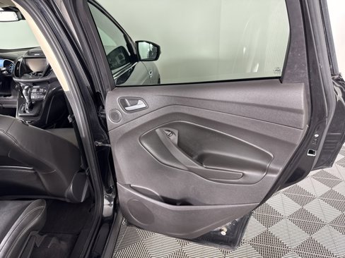 Used 2015 Ford Escape Titanium image 28