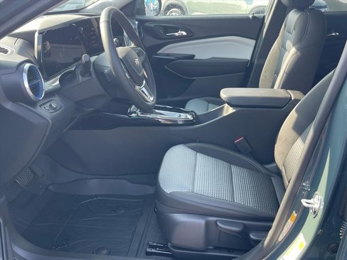 New 2026 Chevrolet Trax LT w/ LT Convenience Package image 5
