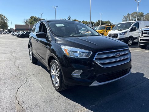 Used 2019 Ford Escape SE image 4