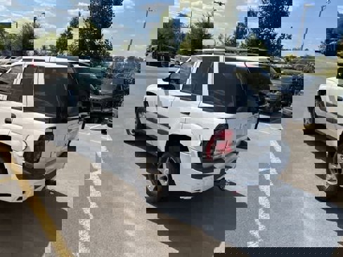 Used 2005 Chevrolet TrailBlazer LS w/ LS Preferred Equipment Group image 12