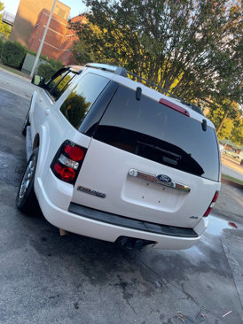 Used 2010 Ford Explorer Limited image 5