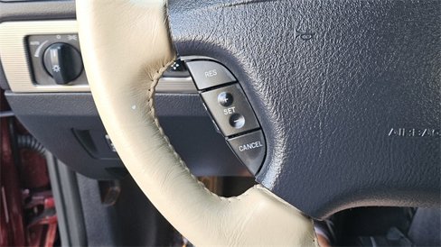 Used 2004 Ford Thunderbird image 26