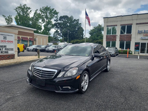 Used 2011 Mercedes-Benz E 550 Sedan image 3
