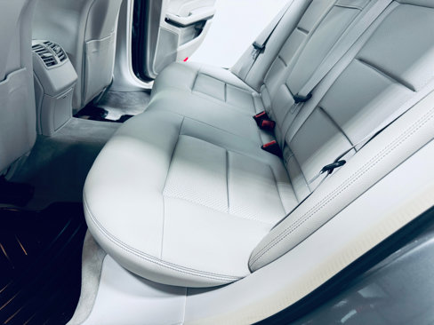 Used 2014 Mercedes-Benz E 350 Sedan image 34