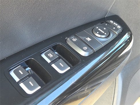Used 2021 Kia Sportage EX image 18