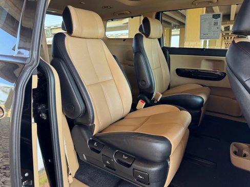 Used 2016 Kia Sedona SX Limited image 24