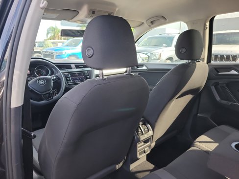 Used 2020 Volkswagen Tiguan S image 13