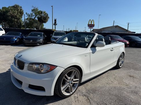 Used 2010 BMW 135i Convertible image 19