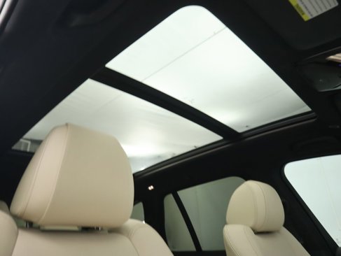 Used 2022 BMW X5 sDrive40i w/ Premium Package image 19
