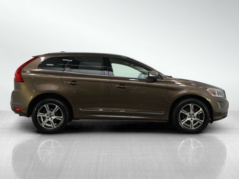 Used 2015 Volvo XC60 T6 Platinum image 6