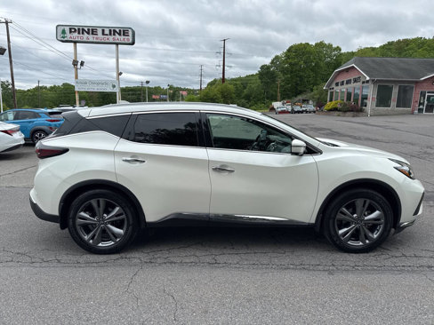 Used 2023 Nissan Murano Platinum image 2