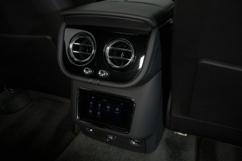 Used 2022 Bentley Bentayga image 64