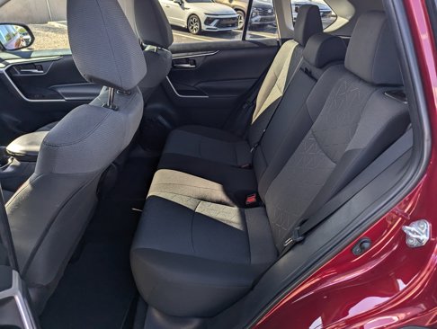 Used 2020 Toyota RAV4 XLE w/ Convenience Package image 8