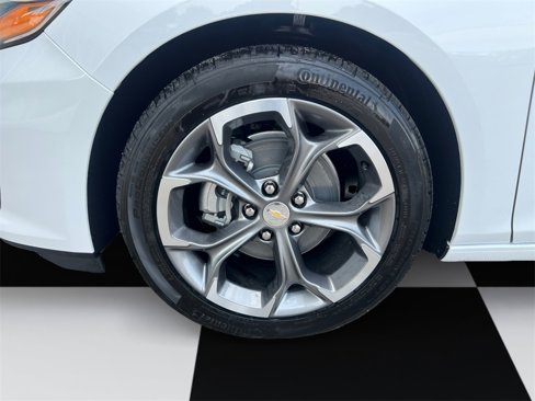 New 2025 Chevrolet Malibu LT image 14