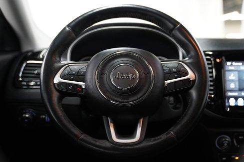 Used 2020 Jeep Compass Limited image 18