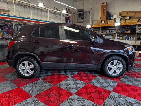 Used 2020 Chevrolet Trax LS image 8