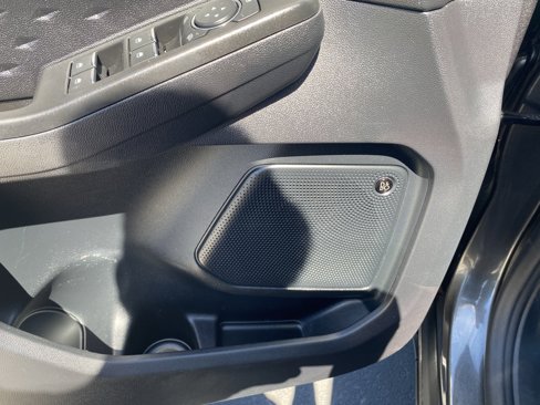 Used 2020 Ford Escape Titanium image 16