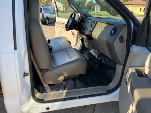 Used 2008 Ford F550 2WD Regular Cab Super Duty image 13
