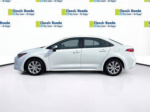 Used 2024 Toyota Corolla LE image 4