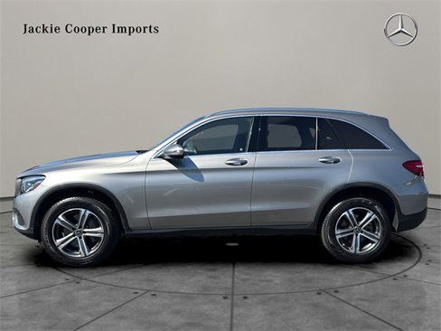 Used 2019 Mercedes-Benz GLC 300 4MATIC image 2