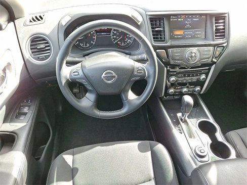Certified 2020 Nissan Pathfinder SV image 20