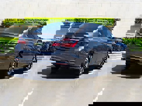Used 2017 Honda Accord EX-L image 12