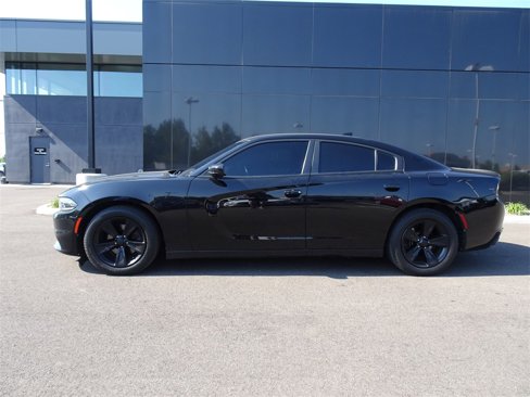 Used 2018 Dodge Charger SXT Plus image 3