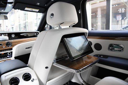 Used 2024 Rolls-Royce Ghost w/ Ghost Package image 11
