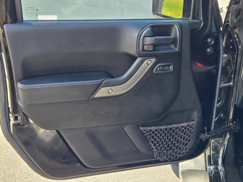 Used 2016 Jeep Wrangler Sport image 18