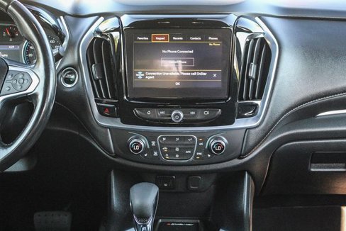 Used 2022 Chevrolet Traverse LT image 17