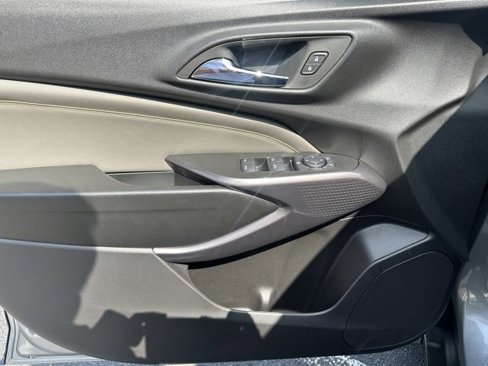 New 2025 Chevrolet Trax ACTIV w/ Sunroof Package image 29