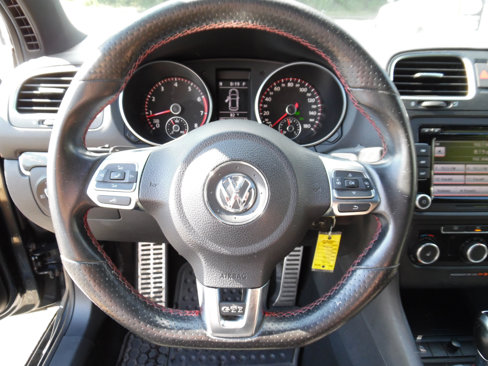Used 2011 Volkswagen GTI 2-Door image 11