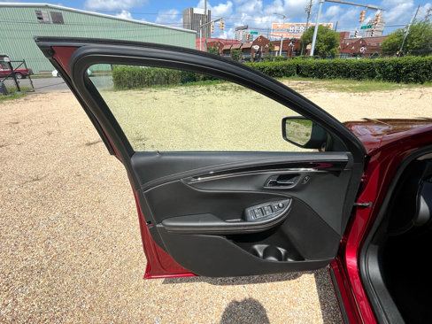 Used 2019 Chevrolet Impala LT image 35