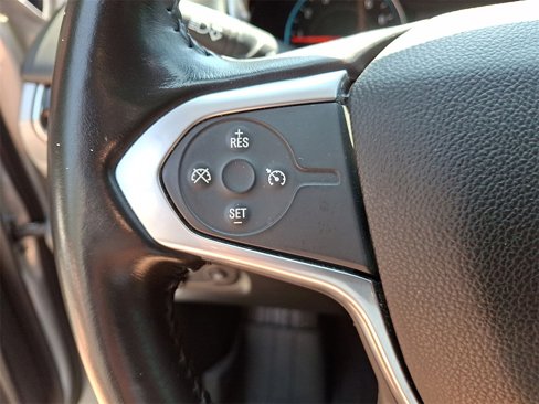 Used 2020 Chevrolet Traverse LT image 17