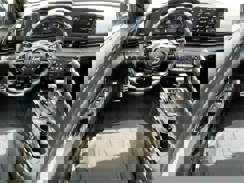 New 2025 Hyundai Elantra Sport image 11