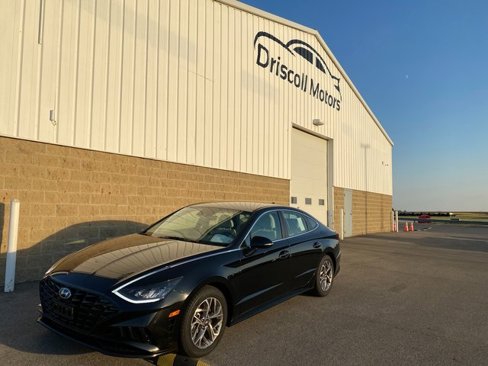 Used 2021 Hyundai Sonata SEL image 1