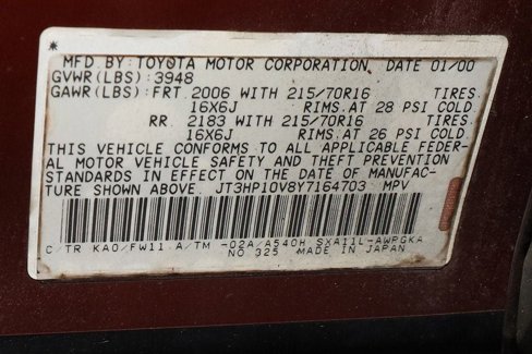 Used 2000 Toyota RAV4 4WD image 24