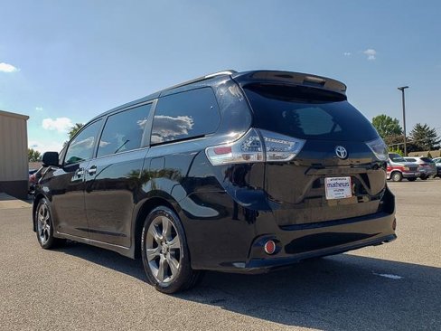 Used 2014 Toyota Sienna SE image 7