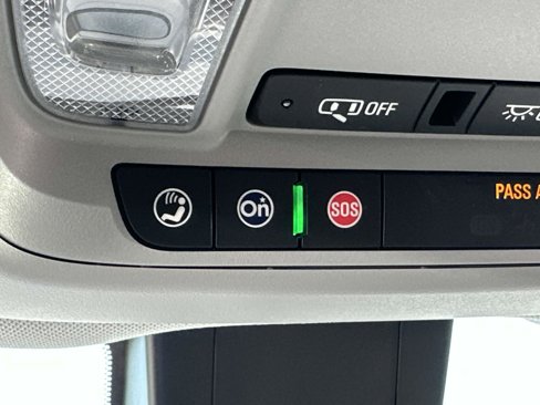 Used 2023 Chevrolet Equinox LT image 36